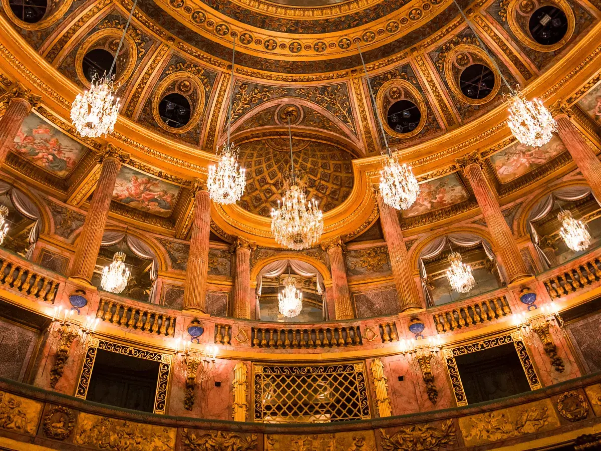 Visiter l'Opera de Versailles - Hôtel des Roys Versailles (1)