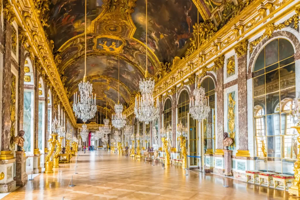 Hôtel des Roys Versailles - La Galerie de glasses