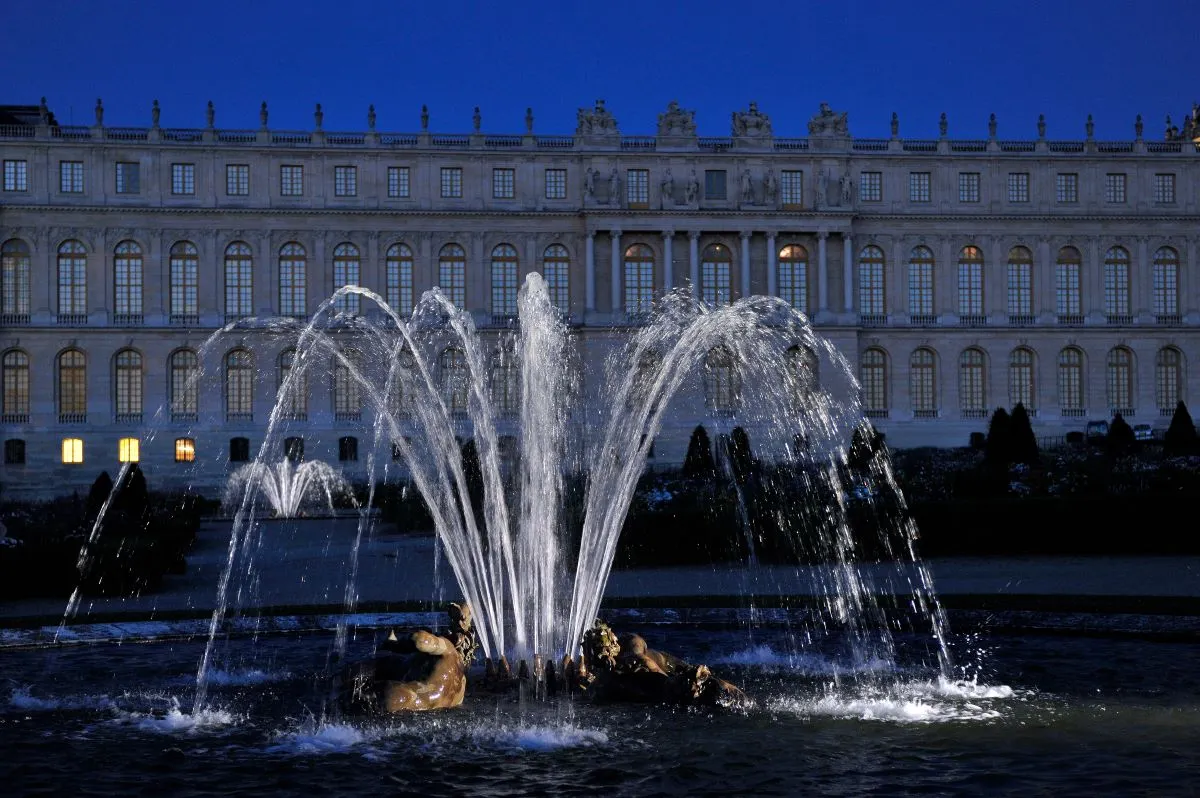 Hôtel des Roys Versailles - Les Grandes Eaux Nocturnes de Feu 2025 à Versailles