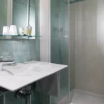 Hôtel des Roys Versailles - Chambre mini single, Salle de bain